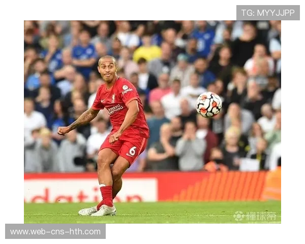 教练团队建设:助理教练与分析师在现代足球中的作用 教练团队建设:助理教练与分析师在现代足球中的作用